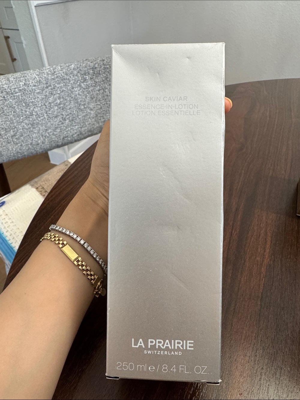 La prairie skin caviar essence-in-lotion